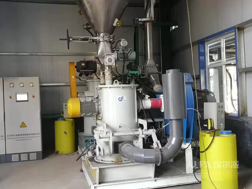 TSM<a href=http://www.shuangluoxuan.cn/chanpin/144.html target=_blank class=infotextkey><a href=http://www.shuangluoxuan.cn/chanpin/145.html target=_blank class=infotextkey>小蘇打</a></a>粉碎機設(shè)備實例圖